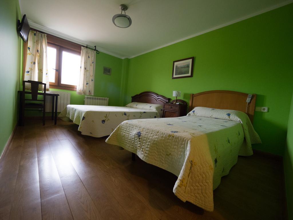 Casa Rural Martxoenea Landetxea Hotel Arruazu Buitenkant foto