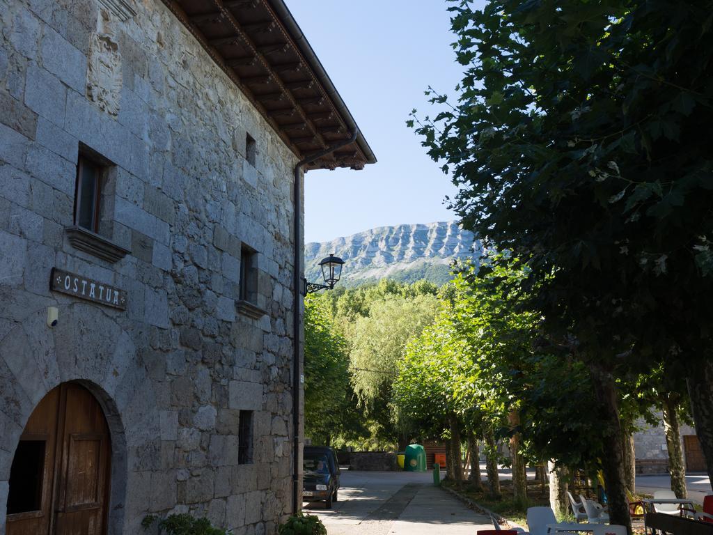 Casa Rural Martxoenea Landetxea Hotel Arruazu Buitenkant foto