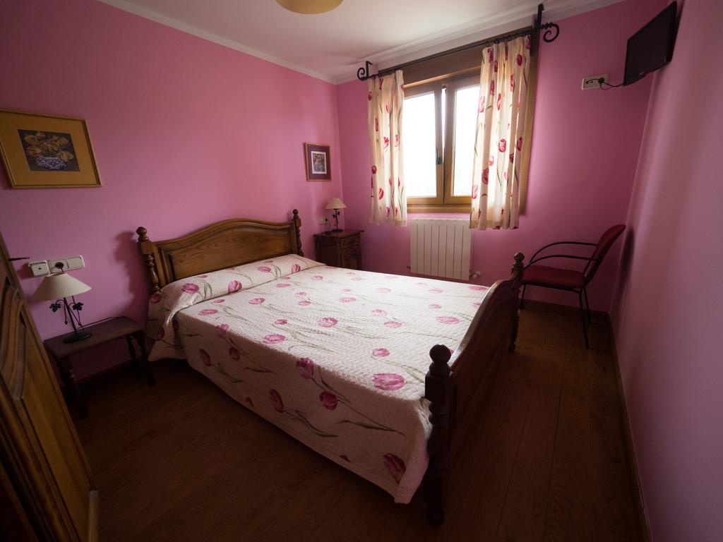 Casa Rural Martxoenea Landetxea Hotel Arruazu Buitenkant foto
